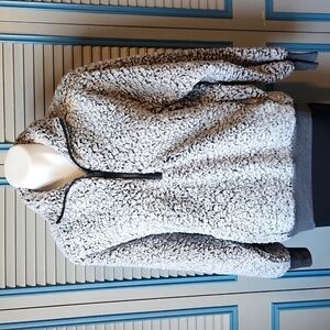 Express Women’s Faux Fur Quarter-Zip Pullover